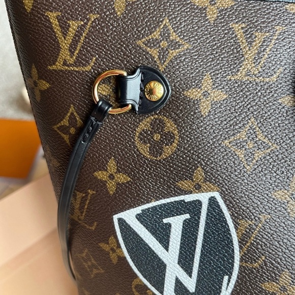 LV Neverfull MM- World Tour - Picture 6 of 9
